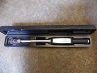 25-250 64-578 Armstrong Drive Electronic Torque Wrench Foot Pound Capacity
