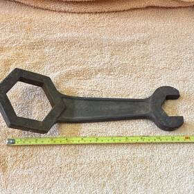 01982ab Antique J.i. Case Tractor Hubcap Wrench Combination Used Tool