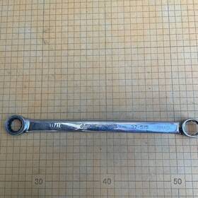 27-515 Armstrong 11/16 Inch Full Polish Double Box End Ratcheting Wrench 12 Pt. Usa