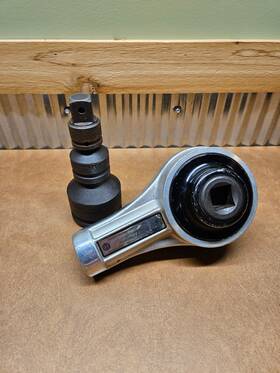 64-816 Armstrong 4 1 Torque Multiplier 1-1/2in With Proto Socket Adapters