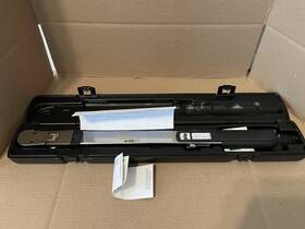 572-2156 Cat Flex Head Split Beam 1/2 Inch Drive Torque Wrench 40-250 Ft. Lb