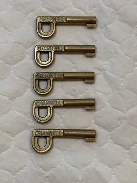 Ttk-225 Channell Jonard/channel P Key Self Lock Pedestal Brass. Og Qty. 5