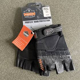 Ergodyne 720476170235 Proflex #900 Black Impact Reducing Gloves 1/2 Finger Medium
