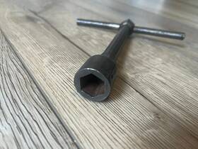 966d Fairmount Vintage Tools 5/8 Inch Fixed T-handle Socket Wrench 6-point