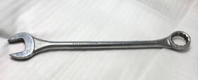 3176 Gray Tools 2-3/8 Inch 12-point Sae Offset Combination Wrench Satin Chrome