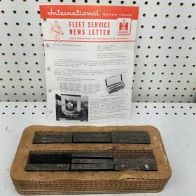 Se-2068 International Harvester Vintage Fleet Serv News Letter Spacer Plate Set