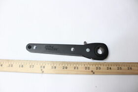 21-82180-0000 Lowell Astro 101 Ratcheting Crank Handle 5/8-in Bore Keyed