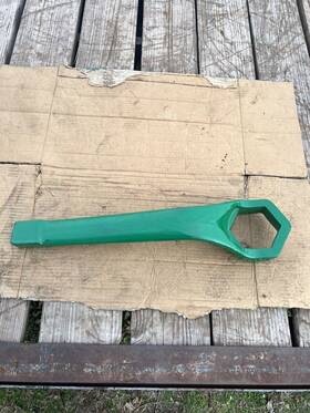 B09212 Lufkin Hammer Striking Slug Wrench 6 Point Offset 4 Inch Used Good