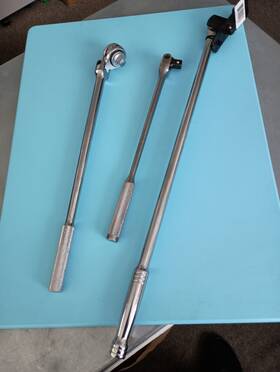 00206a Neiko Husky Kd 2 New 1/2 Inch Breaker Bars X 24 And 15 18 Flex Head Ratchet
