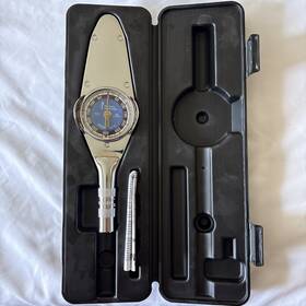 D2f300h Precision Instruments D2f300 Torque Wrench Brand New With Case 300in-lb
