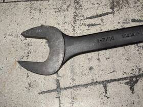 3070b Proto 3060b 2 Wrenches 1-7/16 Inch / 1-3/8 1-5/8 1-1/2
