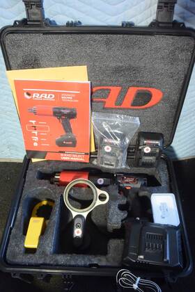 3000-2 Rad Torque Wrench Model B-rad 1 Inch Drive 18v Battery Used Time