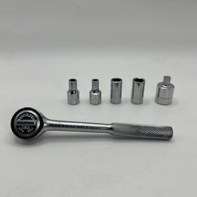 77mc Thorsen Vintage 1/4 Inch Drive Ratchet And 4 Sockets 3/8s To Adapter