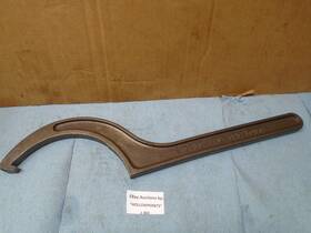 170-185 Tona Big Metric Opening Hook Spanner Wrench 0730 18-1/4 Inch Long J365