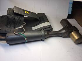 Bo-63b Williams 1/2 Inch Drive Scaffolding Ratchet With Prybar And Bronze Hammer Holster