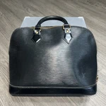 Louis Vuitton Epi Alma Pm Handbag M52142 Noir Black Leather Extreme Beauty. Fixed Price $499.99.
