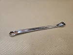 Snap-on Tools Usa XB1820S Sae 9/16" & 5/8" Point Double End Offset Box Wrench. Fixed Price $25.76.