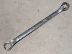Snap-on XB4042A 1-1/4" 1-5/16" 12-PT Flank Drive 10 Offset Box Wrench Usa. Fixed Price $139.99.