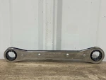 Snap-on Tools 1/2" 9/16" Chrome Ratcheting 6-POINT Box End Wrench R1618C. New. Fixed Price $26.97.