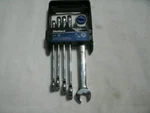 Die Hard 10MM- 15MM Piece Universal Ratcheting Wrench Set Metric DHP55121. Fixed Price $15.00.