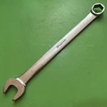Snap-on Professional Tools Usa 6 Point Sae Size 1" Combination Wrench Mpn OSH32B. Fixed Price $46.97.