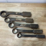 Lot 5 Armstrong Offset Striking Wrenches Usa. Fixed Price $202.46.