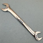 Snap-on Tools Usa VS18 9/16" Sae 4-WAY Open End Angle Head Wrench. Fixed Price $19.99.
