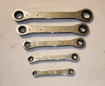 Vintage Craftsman 5PC Flat Metric Ratcheting Box Wrench Set 42170 7MM-21MM. Fixed Price $50.00.