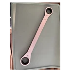 Snap-on 1-1/8 1-1/4" 6-POINT Sae Ratcheting Box Wrench R3640SA Brand New. Fixed Price $110.00.