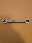 Snap On 1/2"-9/16" 12PT Sae Chrome Ratcheting Box End Wrench Usa R1618A. Fixed Price $15.00.