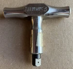 Seekonk BT-2R 40 Inch Lbs Preset Slip Type 3/8" Torque Wrench. Fixed Price $44.95.