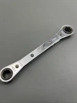Mac Tools 3/8" 7/16" Ratcheting Box Wrench 6PT Chrome Usa. Fixed Price $15.51.