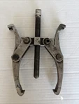 Vintage Otc Owatonna Tool No 1002 2-JAW Gear Pulley Puller Made U.s.a. Fixed Price $34.99.