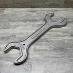 Alfa-laval 25HA2 Tri Clover Large Wrench, & 2-1/2 Capacity, New. Fixed Price $55.00.