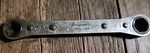 Snap-on Tools Vintage R2022SA 5/8" 11/16" Ratcheting Box Wrench 6PT Usa. Fixed Price $11.99.
