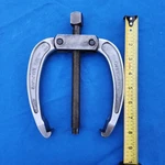 Vintage 8" Craftsman 46911 Two-arm Gear/bearing Puller Used. Fixed Price $30.00.