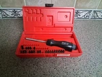 Snap On SSDMR230 Magnetic Ratcheting Screwdriver & Case. Fixed Price $120.00.