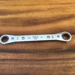 Snap-on 9/16" 5/8" 12 Point Ratcheting Box Wrench Double End R1820. Fixed Price $19.85.