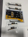 Gearwrench 9PC Metric Comb Ratcheting Set 90T 6,8,10,12,13,14,15,17 New. Fixed Price $80.00.